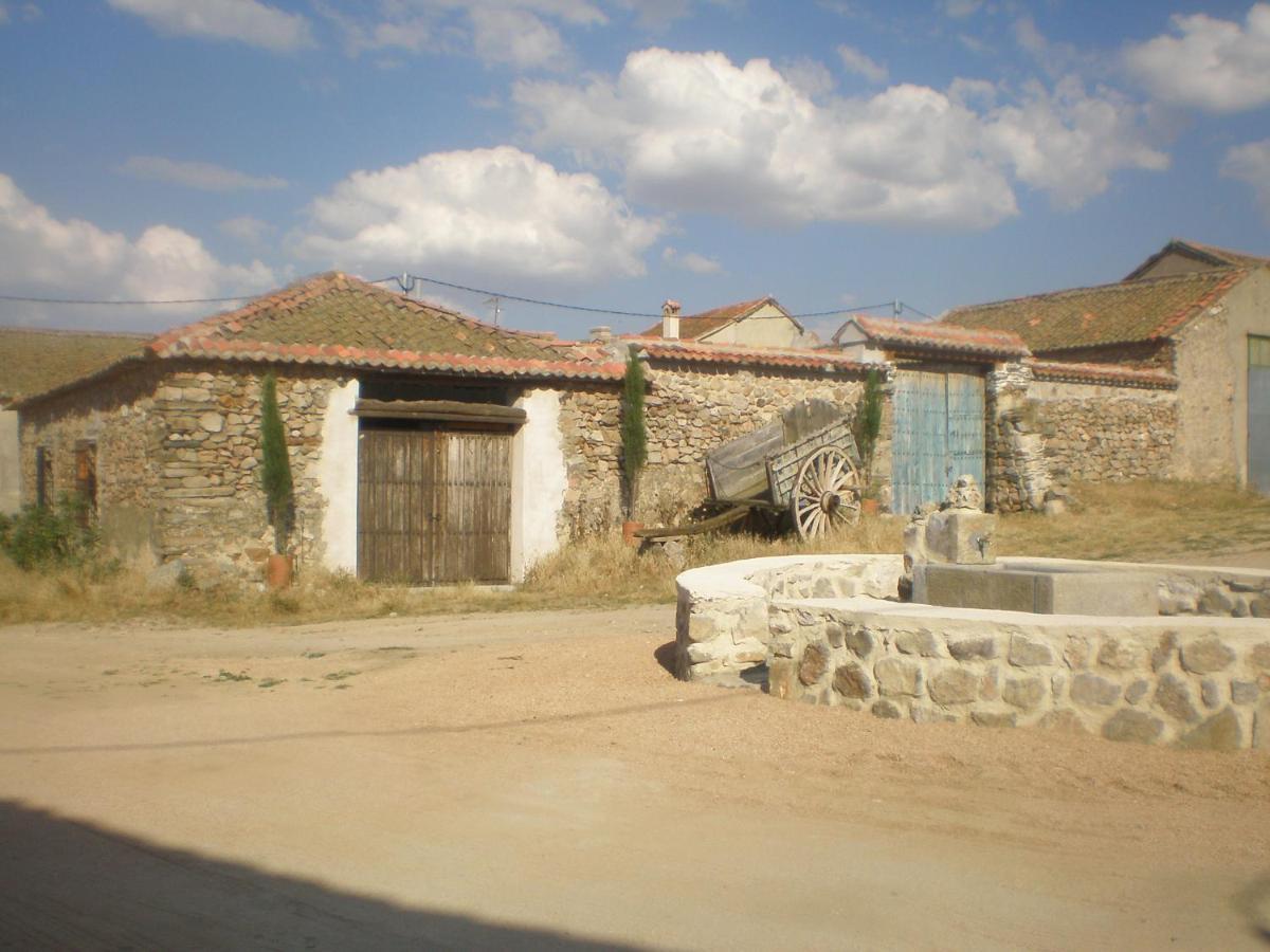 Camino Del Prado Casa de hóspedes Santa Maria la Real de Nieva Exterior foto